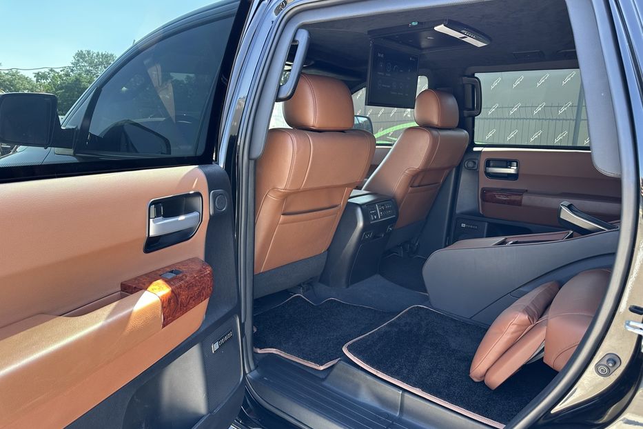 Продам Toyota Sequoia Armored B6+ 2021 года в Киеве