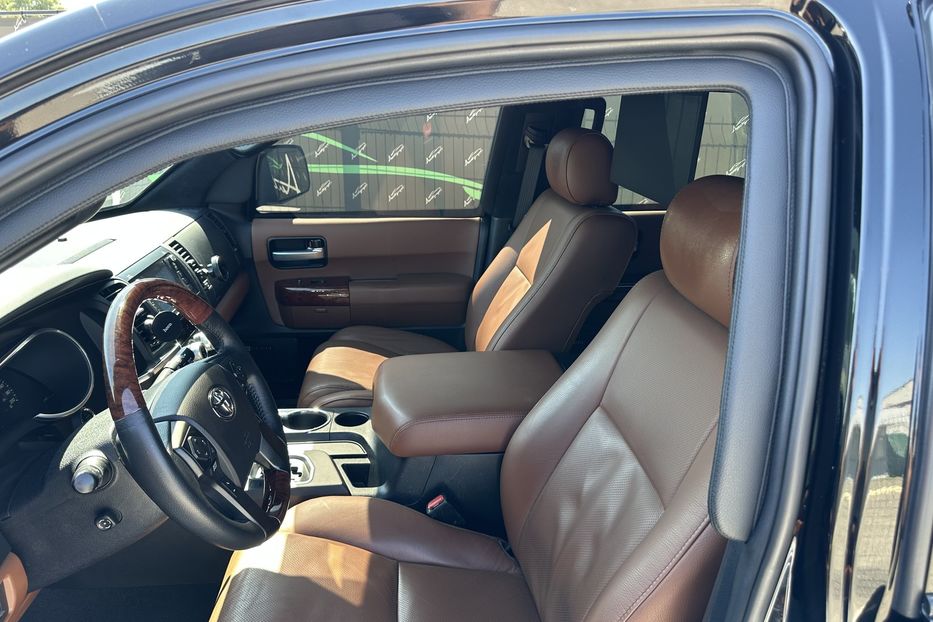 Продам Toyota Sequoia Armored B6+ 2021 года в Киеве