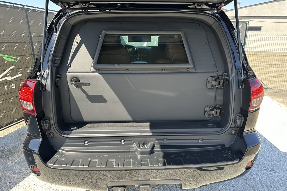 Продам Toyota Sequoia Armored B6+ 2021 года в Киеве