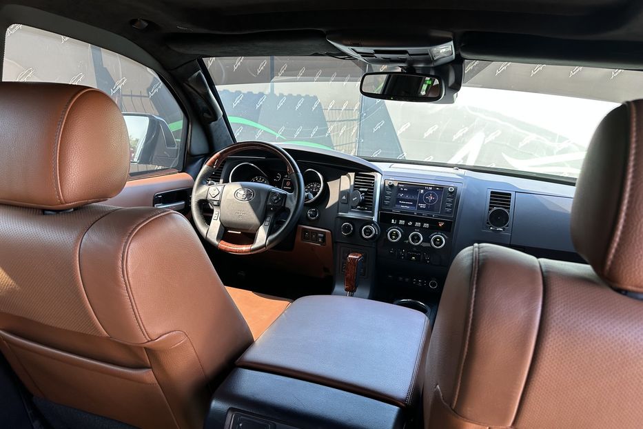 Продам Toyota Sequoia Armored B6+ 2021 года в Киеве
