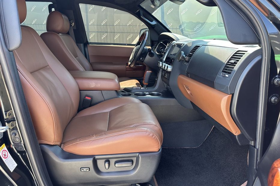 Продам Toyota Sequoia Armored B6+ 2021 года в Киеве