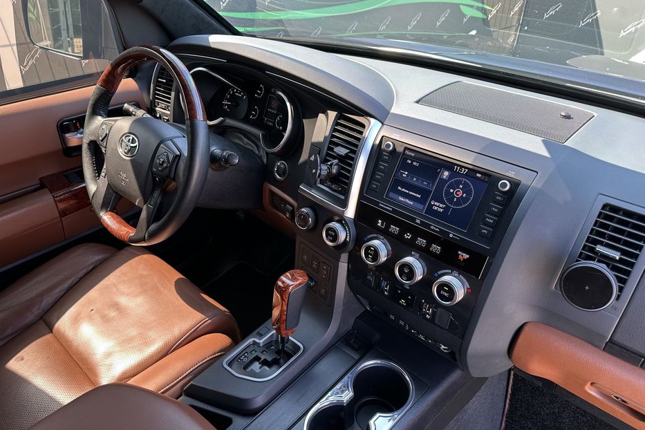 Продам Toyota Sequoia Armored B6+ 2021 года в Киеве