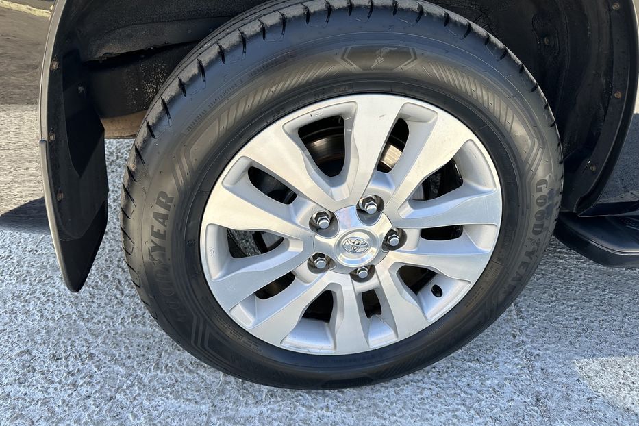 Продам Toyota Sequoia Armored B6+ 2021 года в Киеве