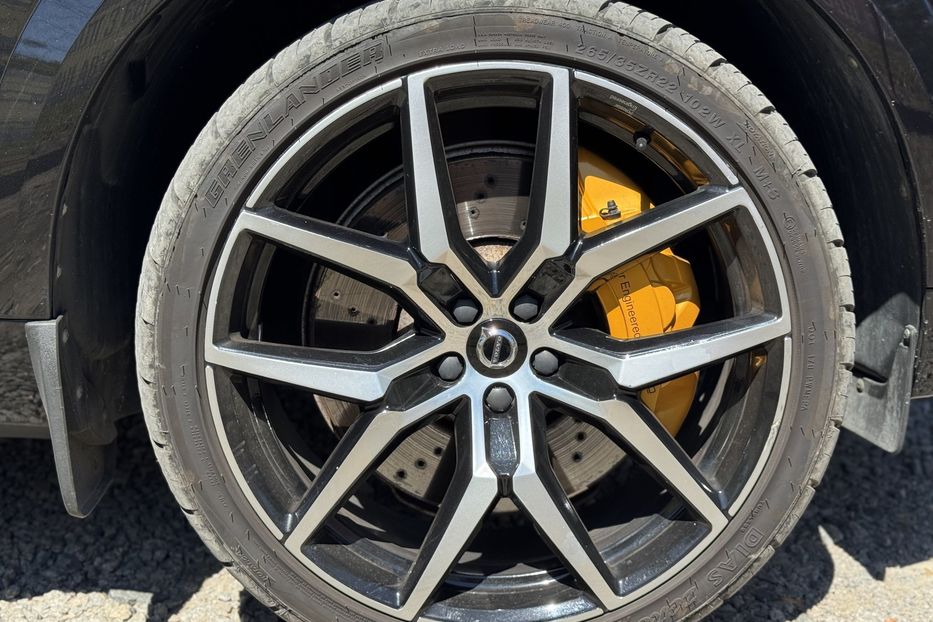 Продам Volvo XC60 Plug-in hybrid (415k/c) COMIS  2019 года в г. Умань, Черкасская область