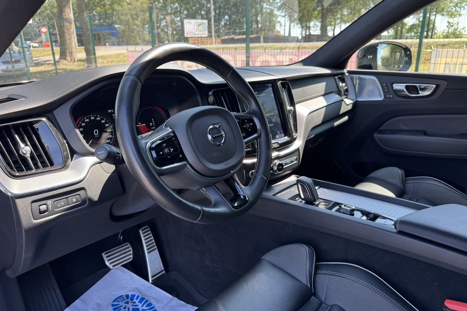 Продам Volvo XC60 Plug-in hybrid (415k/c) COMIS  2019 года в г. Умань, Черкасская область