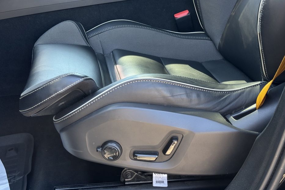 Продам Volvo XC60 Plug-in hybrid (415k/c) COMIS  2019 года в г. Умань, Черкасская область