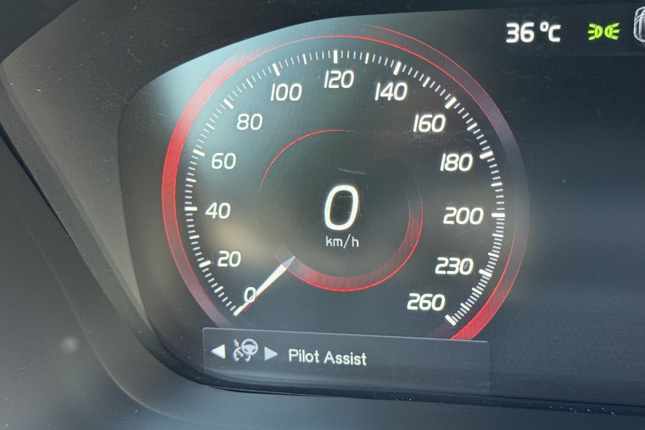Продам Volvo XC60 Plug-in hybrid (415k/c) COMIS  2019 года в г. Умань, Черкасская область