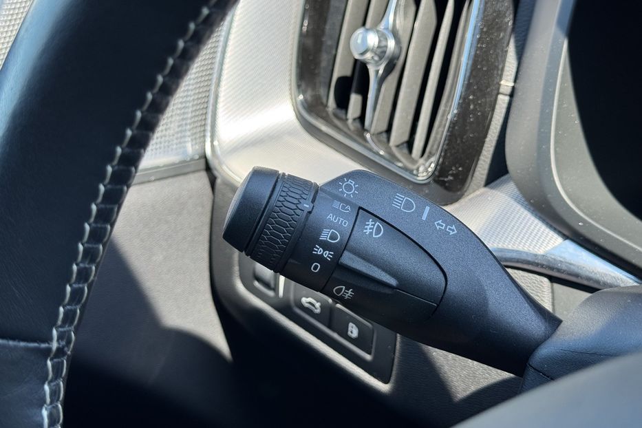 Продам Volvo XC60 Plug-in hybrid (415k/c) COMIS  2019 года в г. Умань, Черкасская область