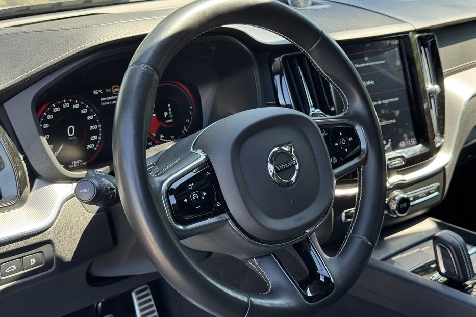 Продам Volvo XC60 Plug-in hybrid (415k/c) COMIS  2019 года в г. Умань, Черкасская область