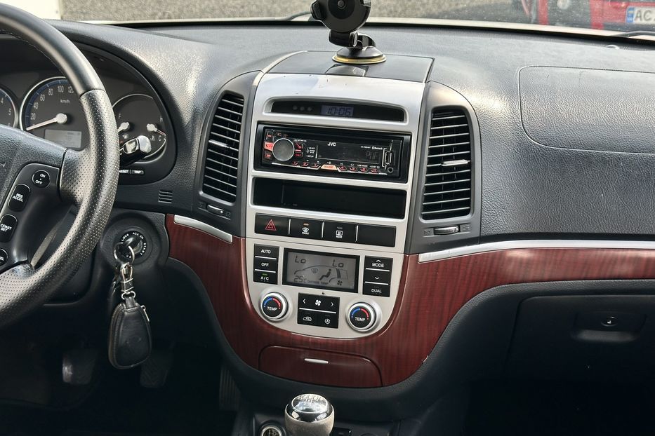 Продам Hyundai Santa FE 2008 года в Луцке