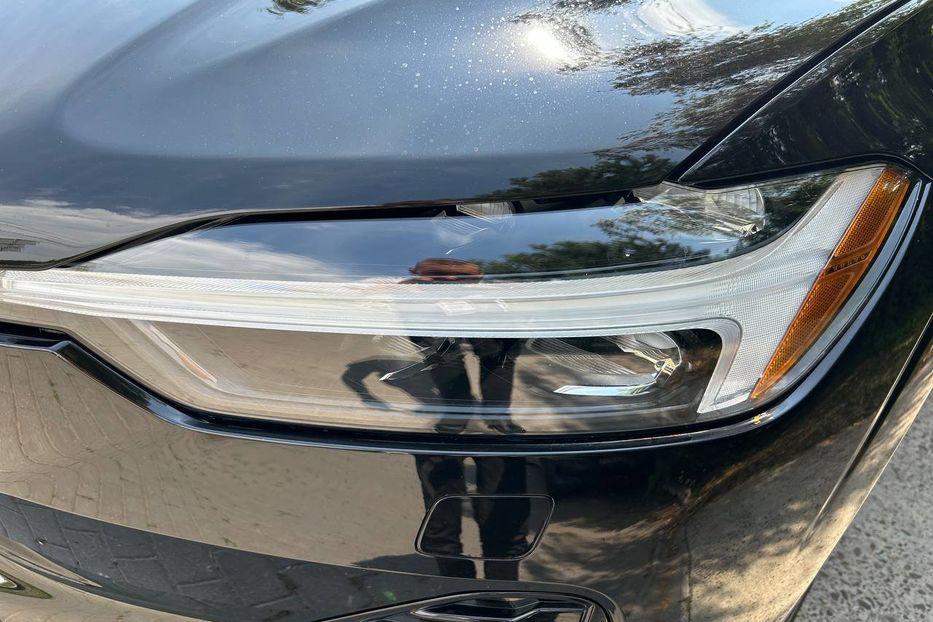 Продам Volvo XC60 2022 года в Черновцах