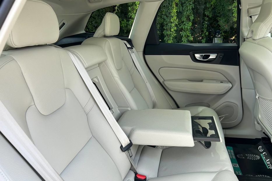 Продам Volvo XC60 2022 года в Черновцах