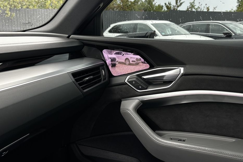 Продам Audi E-Tron S-line  2020 года в Львове