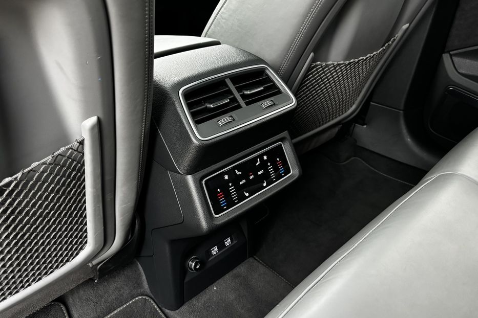 Продам Audi E-Tron S-line  2020 года в Львове
