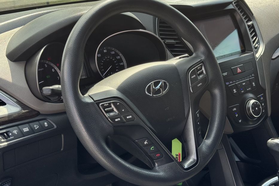 Продам Hyundai Santa FE COMIS 2017 года в г. Умань, Черкасская область