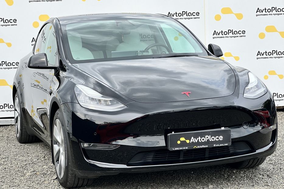 Продам Tesla Model Y 82 квт  2021 года в Луцке