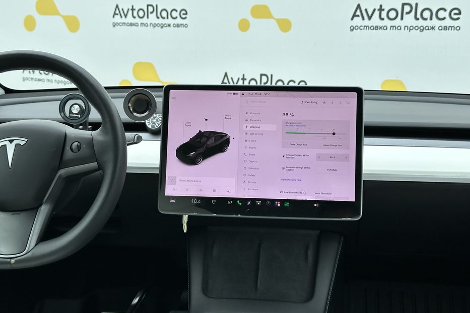 Продам Tesla Model Y 82 квт  2021 года в Луцке