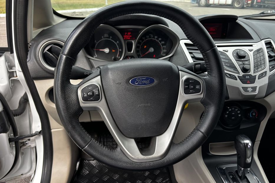 Продам Ford Fiesta SE 2013 года в Львове