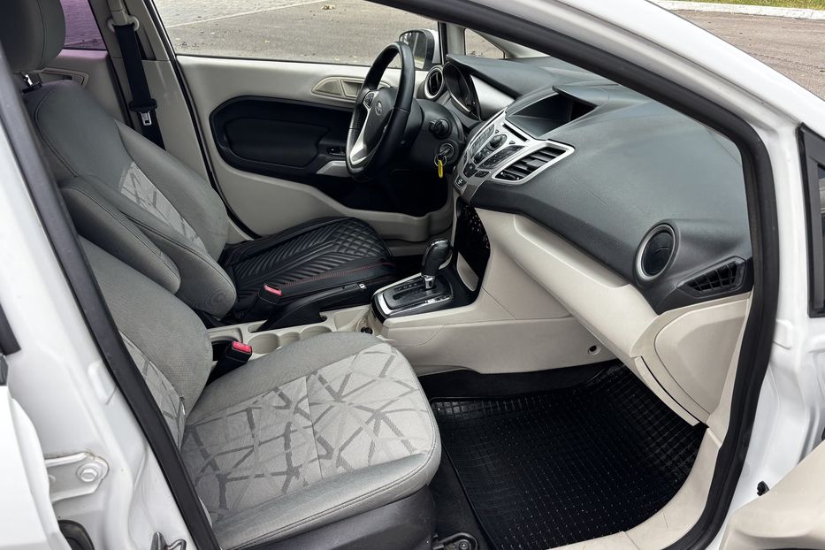 Продам Ford Fiesta SE 2013 года в Львове