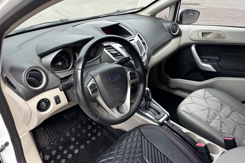 Продам Ford Fiesta SE 2013 года в Львове