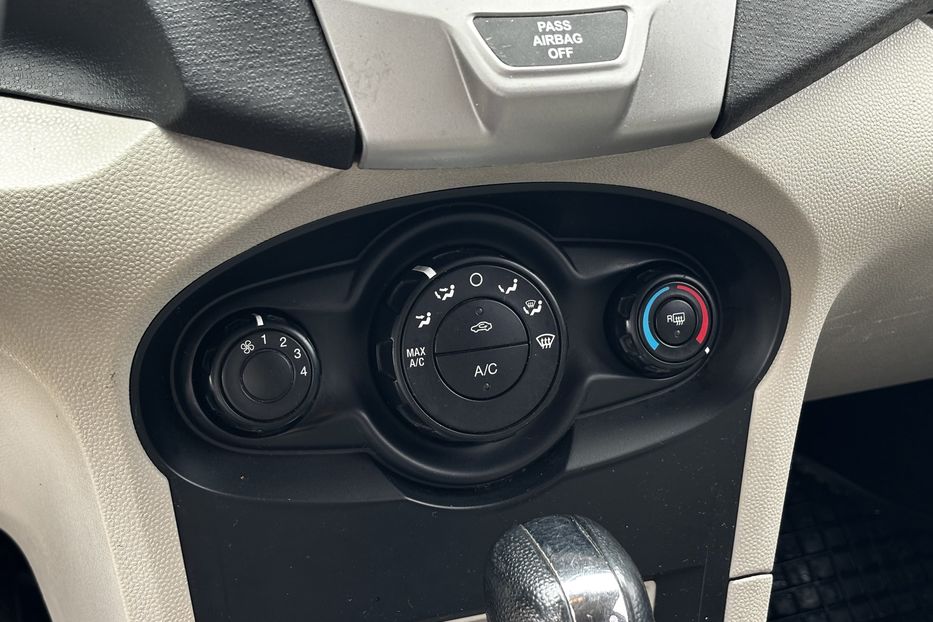 Продам Ford Fiesta SE 2013 года в Львове