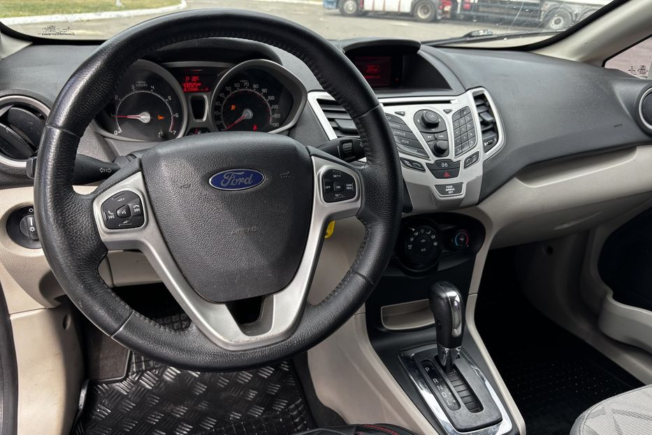 Продам Ford Fiesta SE 2013 года в Львове