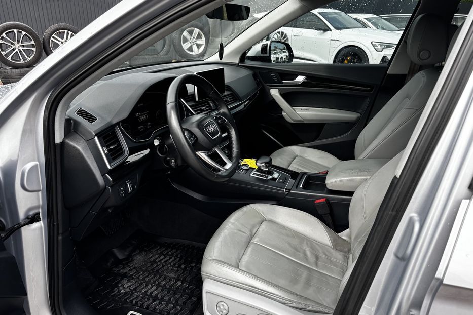 Продам Audi Q5 Premium Plus  4393 2018 года в Львове