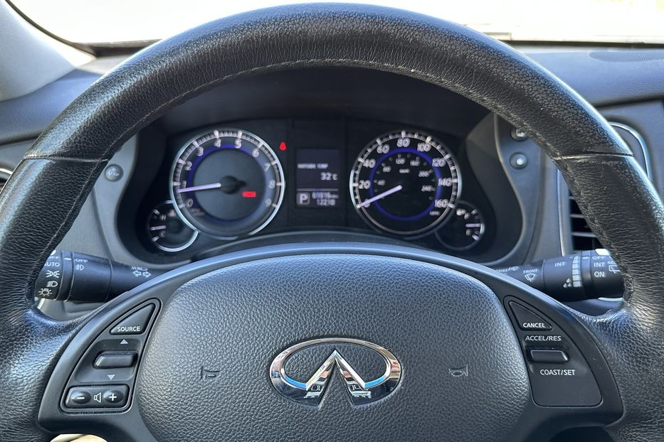 Продам Infiniti QX50 Максимальна 2017 года в Николаеве