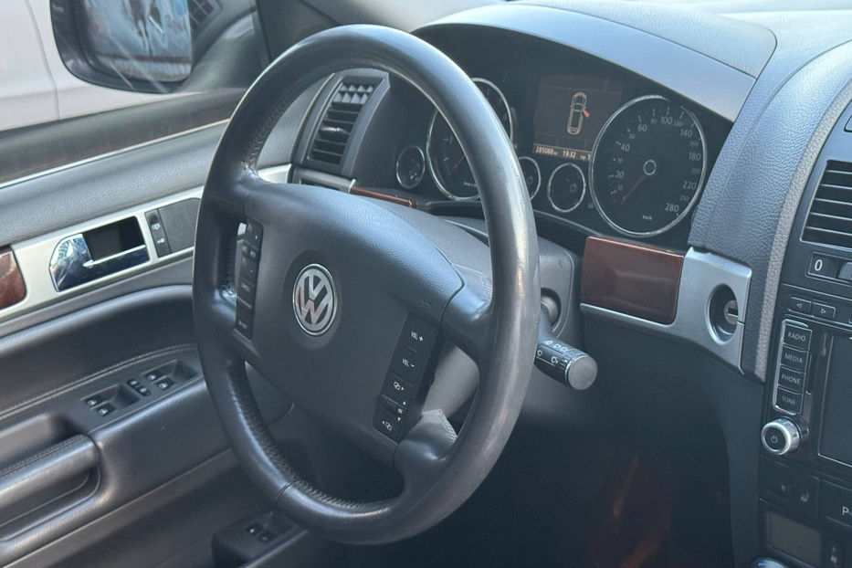 Продам Volkswagen Touareg 3.0 TDI AT (225 к.с.) 4Motion 2008 года в Киеве