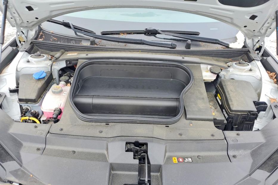 Продам Hyundai Ioniq 6  vin 8076 2023 года в Львове