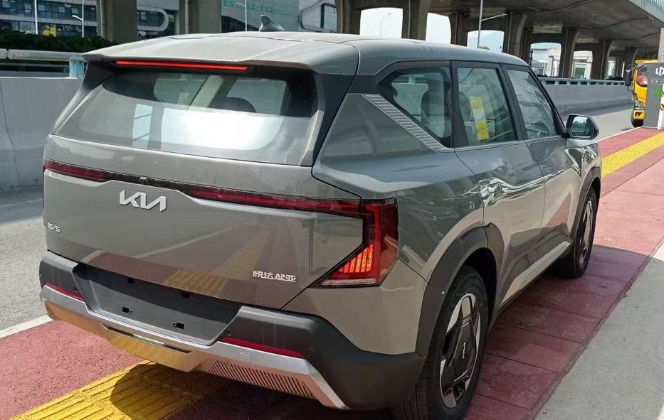 Продам Kia EV6 EV5 64 KW LIGHT (Нове авто)  2025 года в Львове