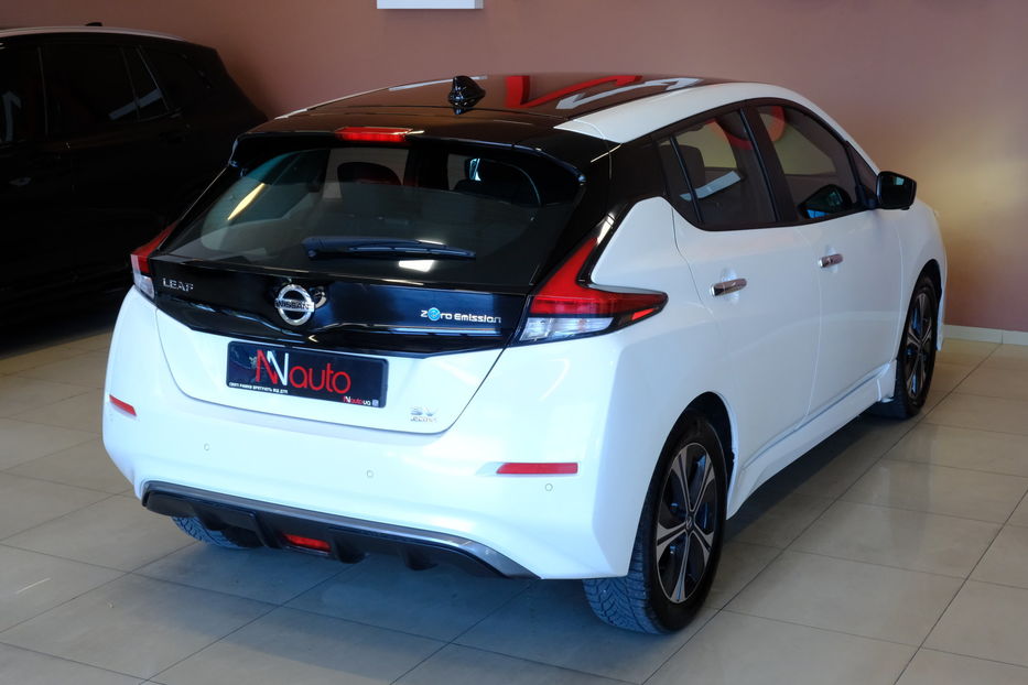 Продам Nissan Leaf 2022 года в Одессе