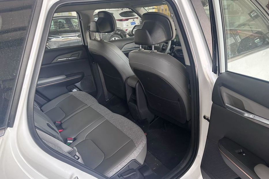 Продам Kia EV6 EV5 Land Edition 64 KW 2023 года в Львове