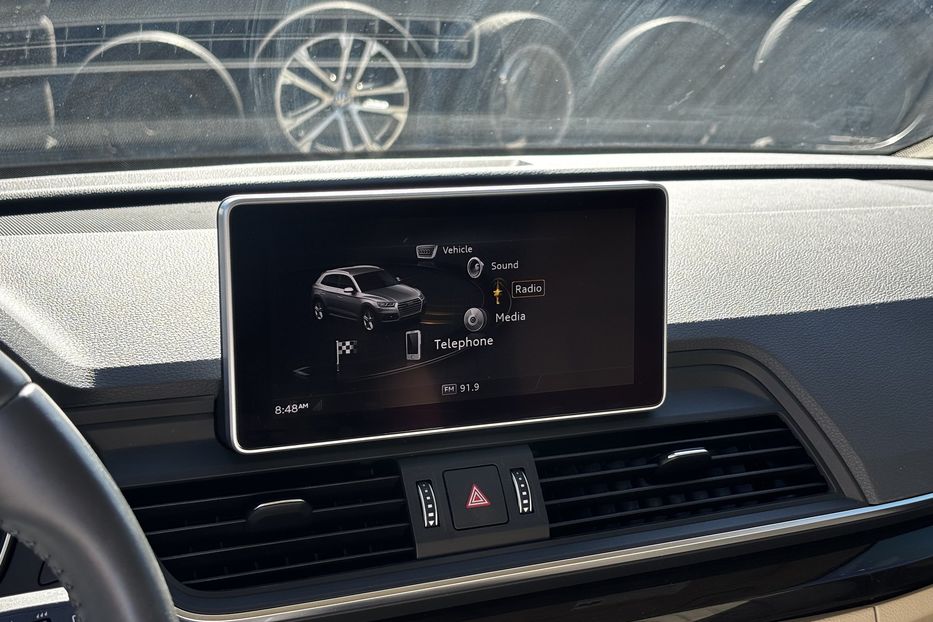 Продам Audi Q5  Premium Plus 9983 2019 года в Львове