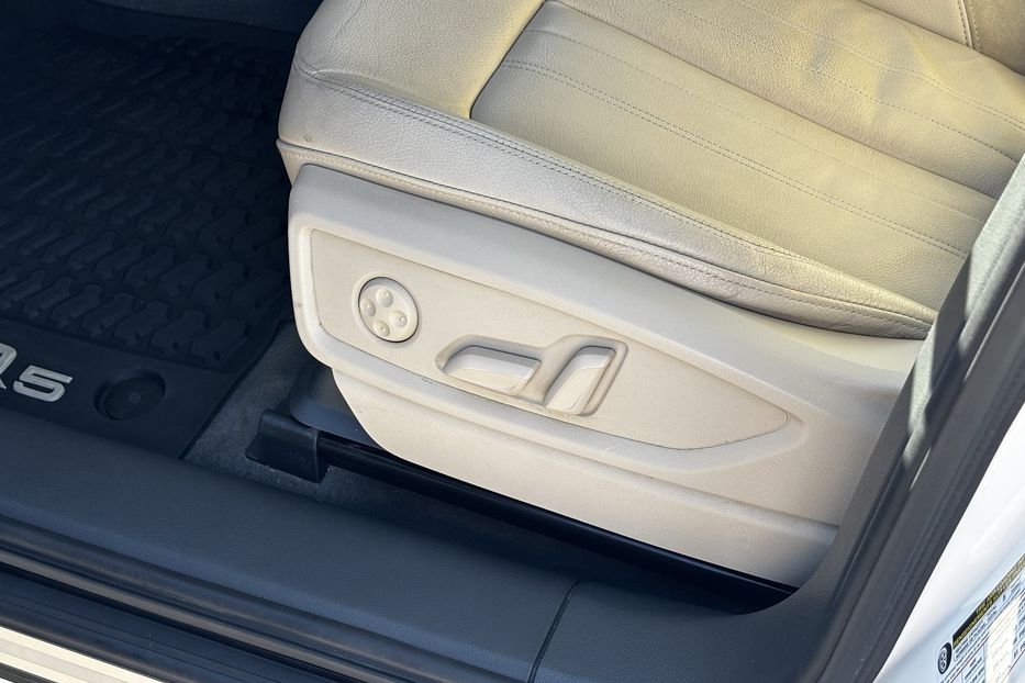 Продам Audi Q5  Premium Plus 9983 2019 года в Львове