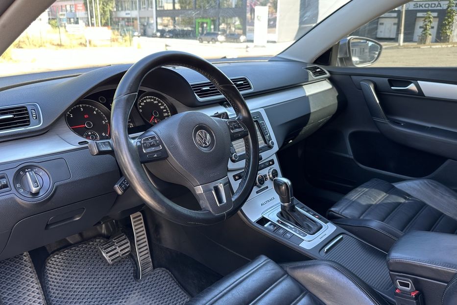 Продам Volkswagen Passat Alltrack Full + Vebasto 2012 года в Николаеве