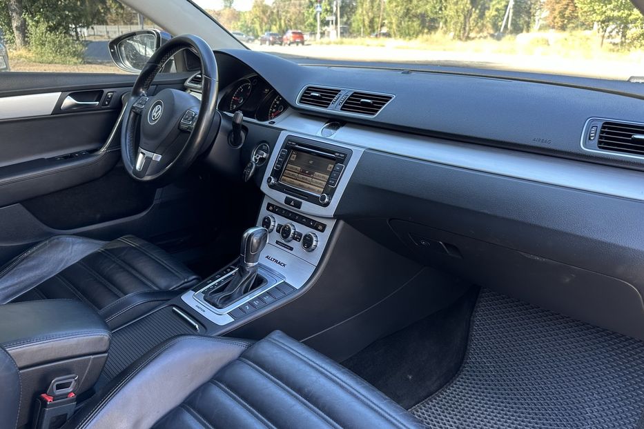 Продам Volkswagen Passat Alltrack Full + Vebasto 2012 года в Николаеве