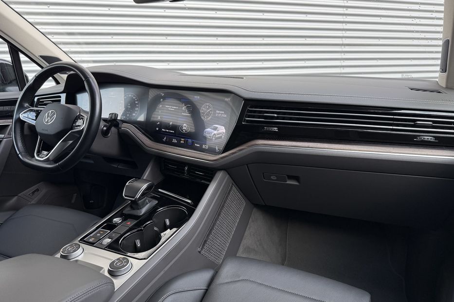 Продам Volkswagen Touareg R-line 2021 года в Ровно