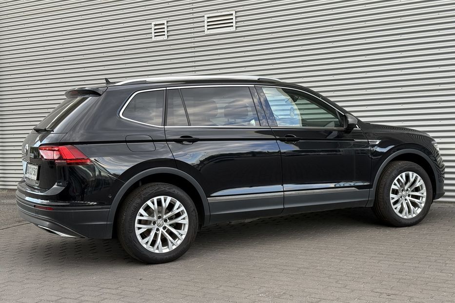 Продам Volkswagen Tiguan Allspace авто в Рівному 2021 года в Ровно