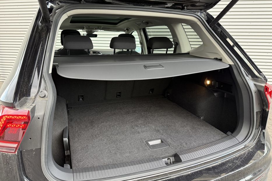 Продам Volkswagen Tiguan Allspace авто в Рівному 2021 года в Ровно