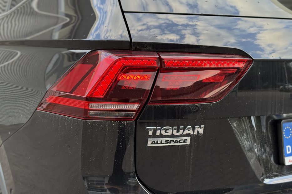 Продам Volkswagen Tiguan Allspace авто в Рівному 2021 года в Ровно