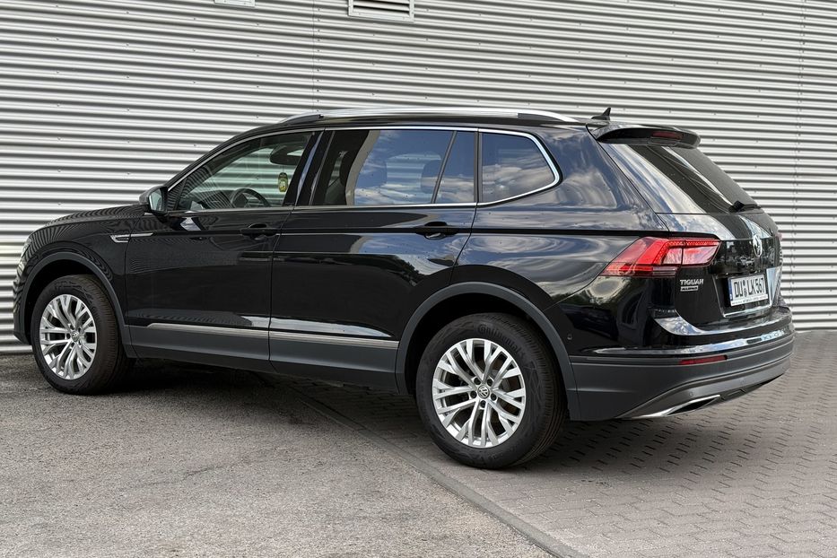 Продам Volkswagen Tiguan Allspace авто в Рівному 2021 года в Ровно