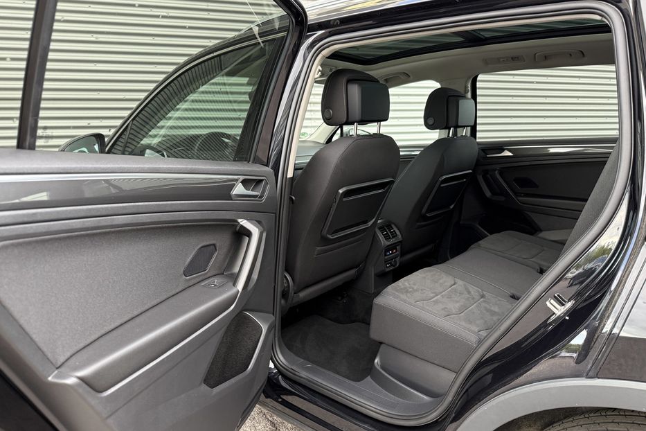 Продам Volkswagen Tiguan Allspace авто в Рівному 2021 года в Ровно