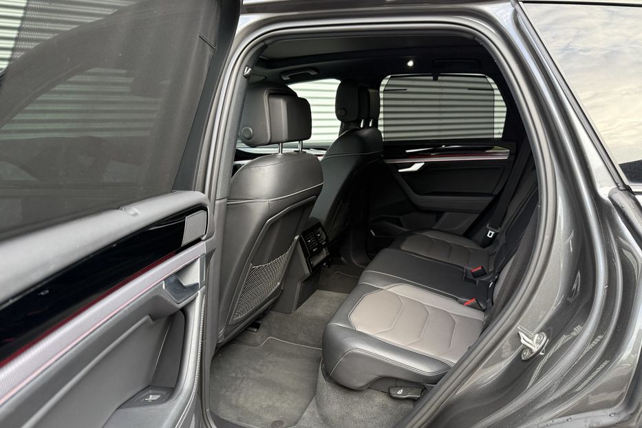 Продам Volkswagen Touareg R-line авто в Рівному 2021 года в Ровно