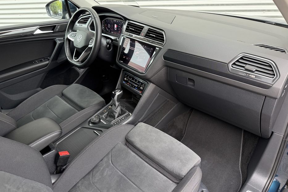 Продам Volkswagen Tiguan Elegance авто в Рівному 2021 года в Ровно