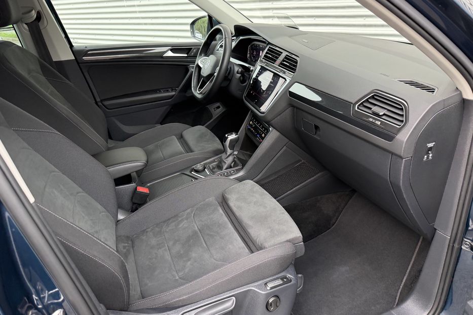 Продам Volkswagen Tiguan Elegance авто в Рівному 2021 года в Ровно