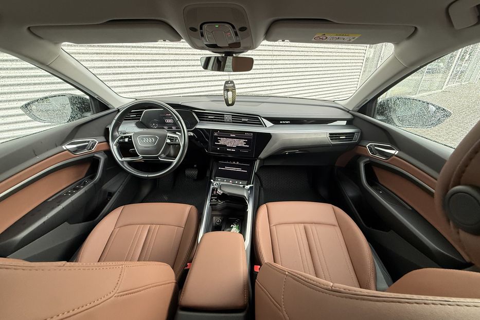 Продам Audi E-Tron 55 95kwt 21p 2020 года в Ровно