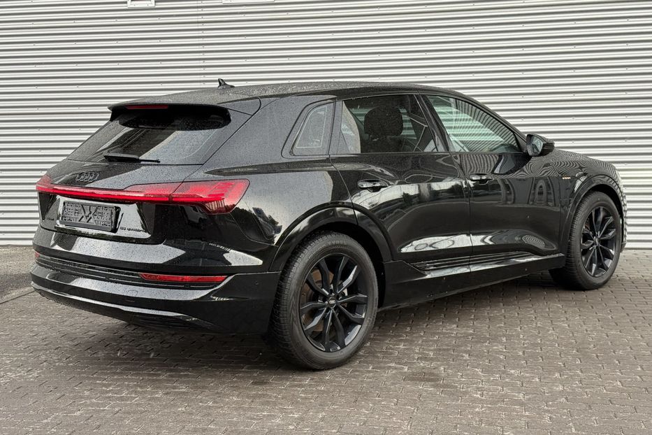 Продам Audi E-Tron 55 95kwt 21p 2020 года в Ровно