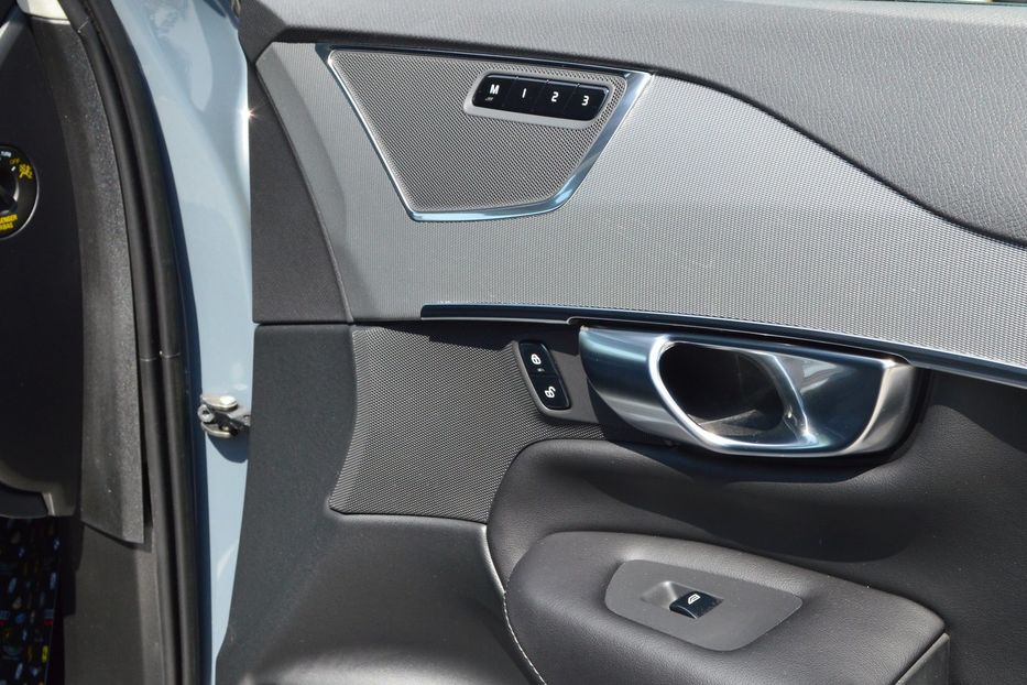 Продам Volvo XC90 PHEV 2022 года в Одессе