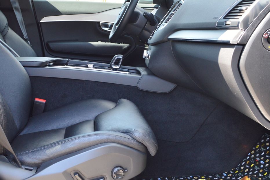 Продам Volvo XC90 PHEV 2022 года в Одессе